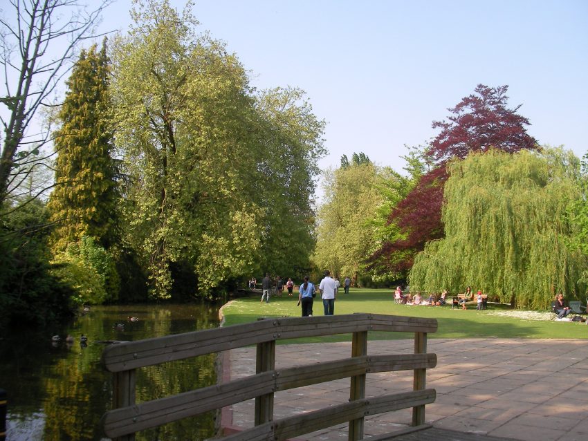 Footbridge in Ray Mill Island, Maidenhead